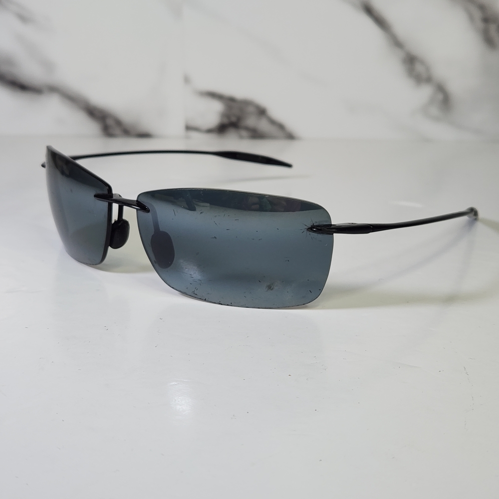 Maui Jim Sunglasses. MJ 423 02 Lighthouse. Black Frame